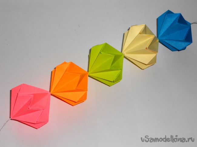 Гирлянда из бумаги. Поделки оригами к празднику